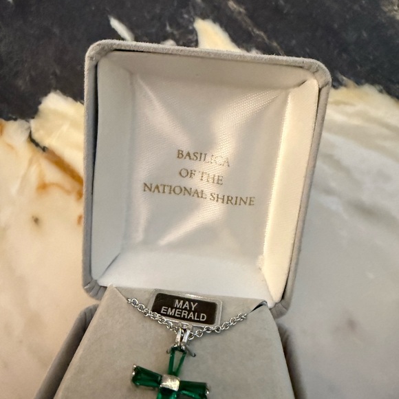 Emerald Green Sterling Silver Cross Necklace - Picture 3 of 7